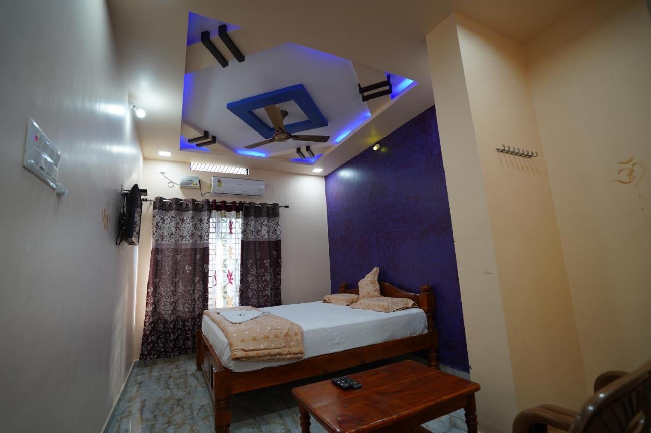 Akash Homestay *