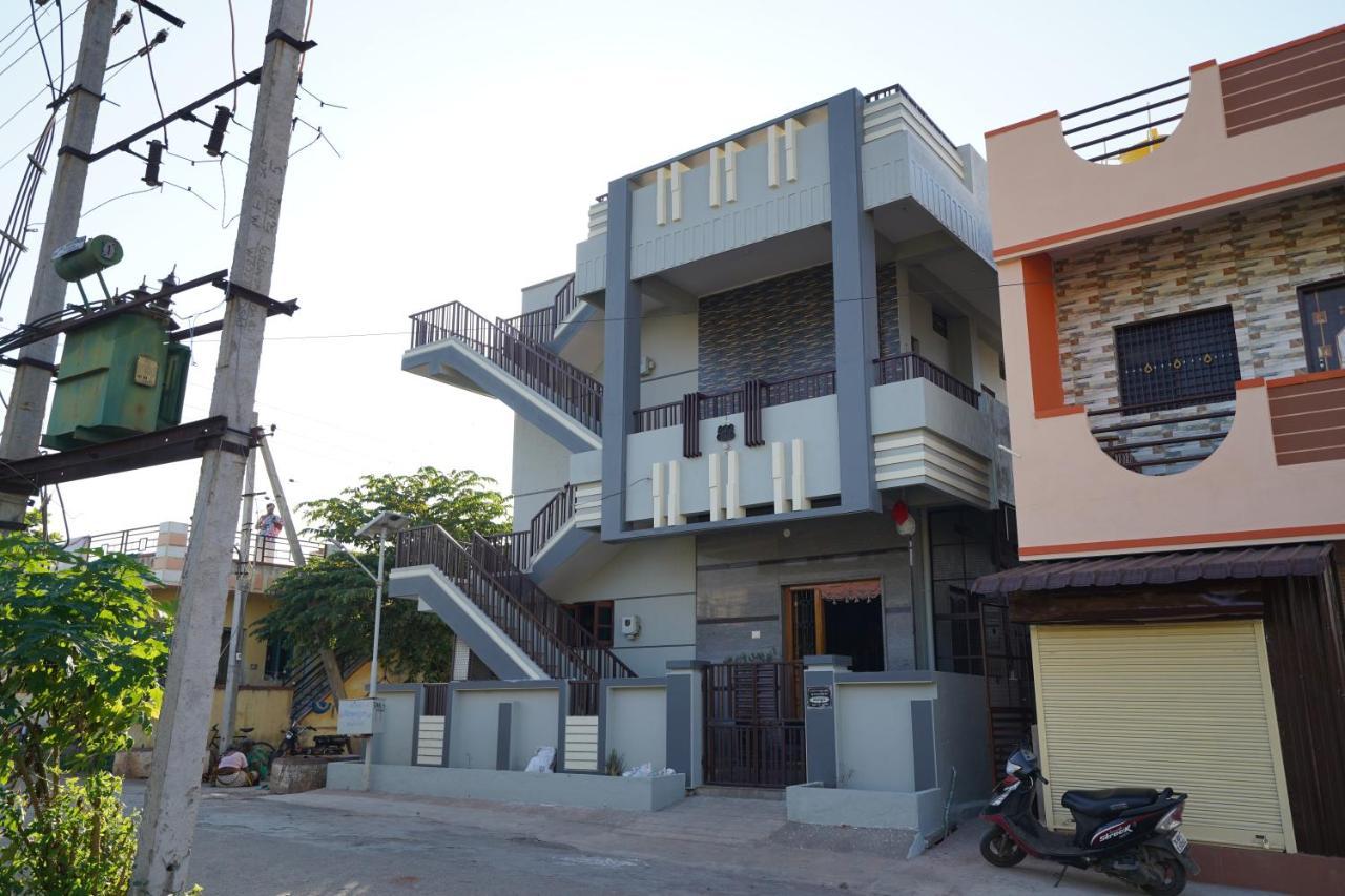 Akash Homestay Hampi